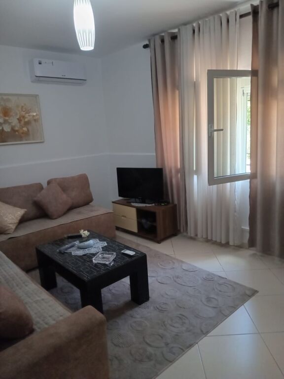 Apartament 1+1 per qera tek Oxhaku !