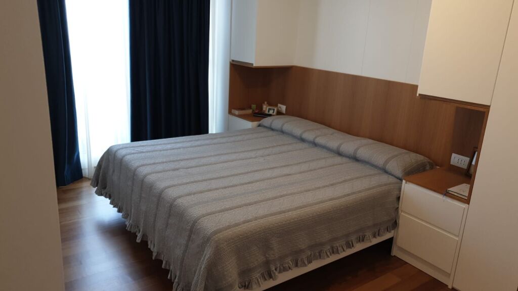 Rent Apartment 2+1+2+Parking Space, Center, Tirana. Empire72527
