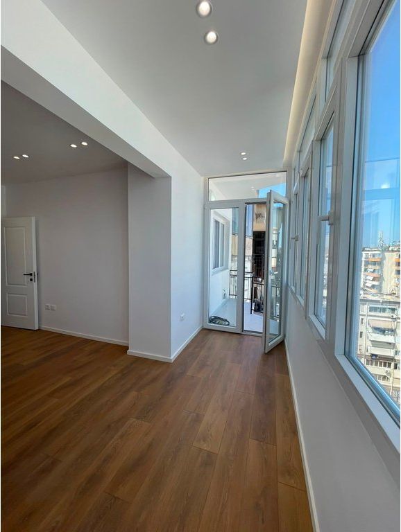Appartamento 1+1, 21 Dhjetori, Tirane