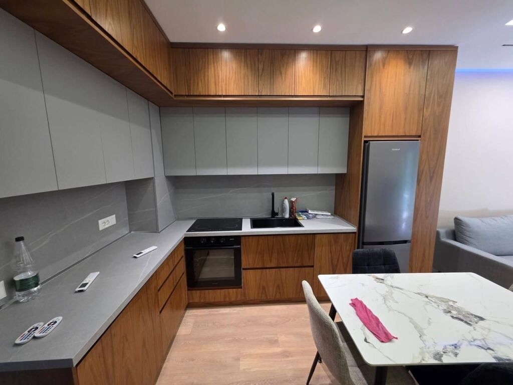 Rent | Apartament 1 + 1 | Rruga 5 Maji | 600 €/month