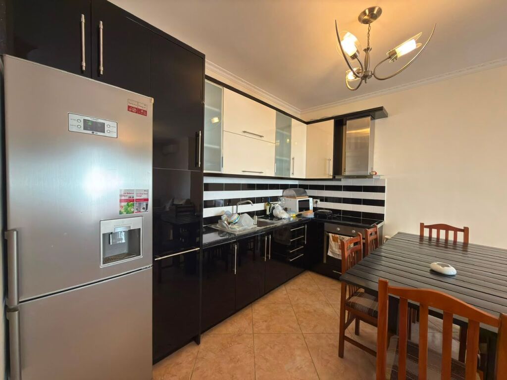 APPARTAMENTO 2+1 IN AFFITTO – LUNGOMARE, VLORË