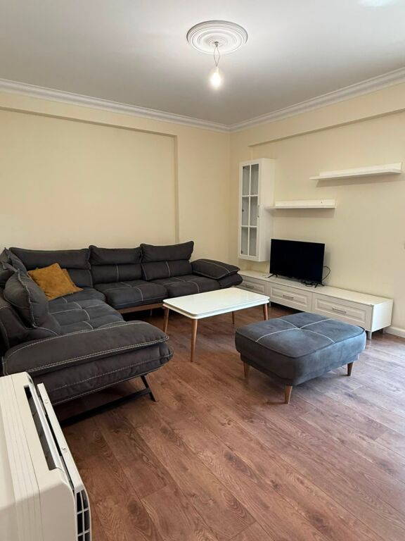 Apartament Modern   3+1 pranë Stadiumit –  Mobilim Cilësor, Pallat i Ri dhe i Mirëadministruar