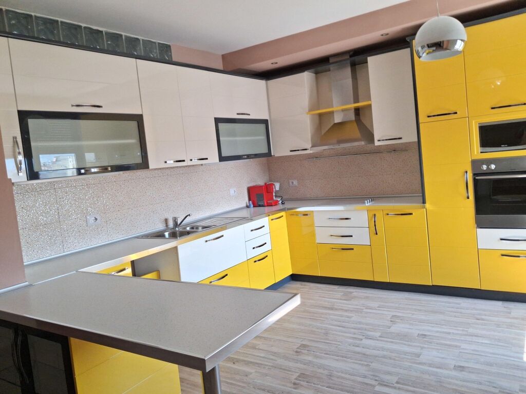 Qera | Apartament 1 + 1 | Skanderbeg Square | 600 €/muaj