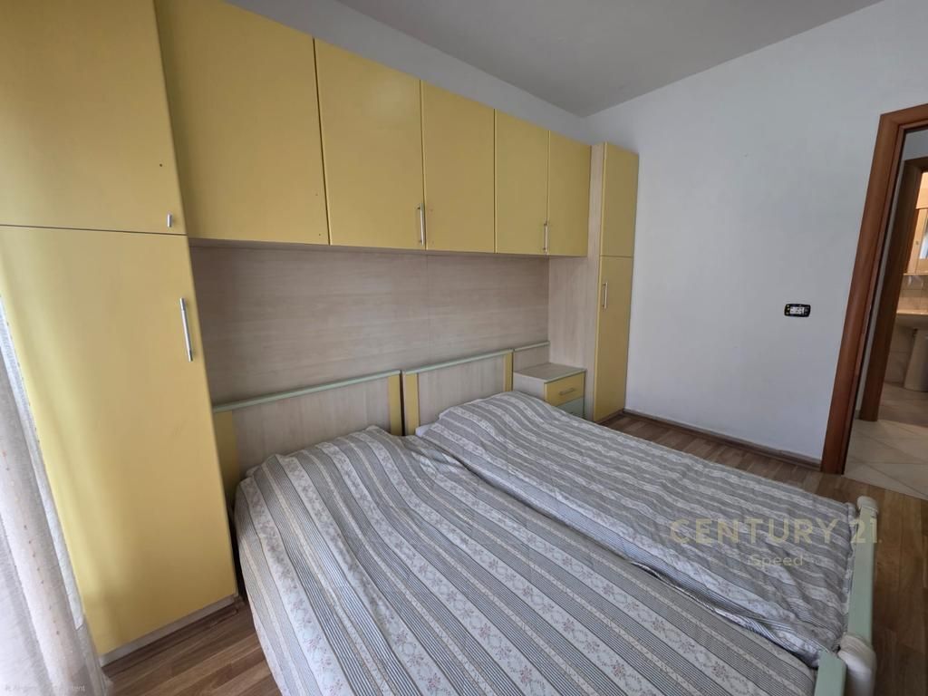 JEPET APARTAMEN 2+1+2 ME QIRA TE 21 DHJETORI!!!