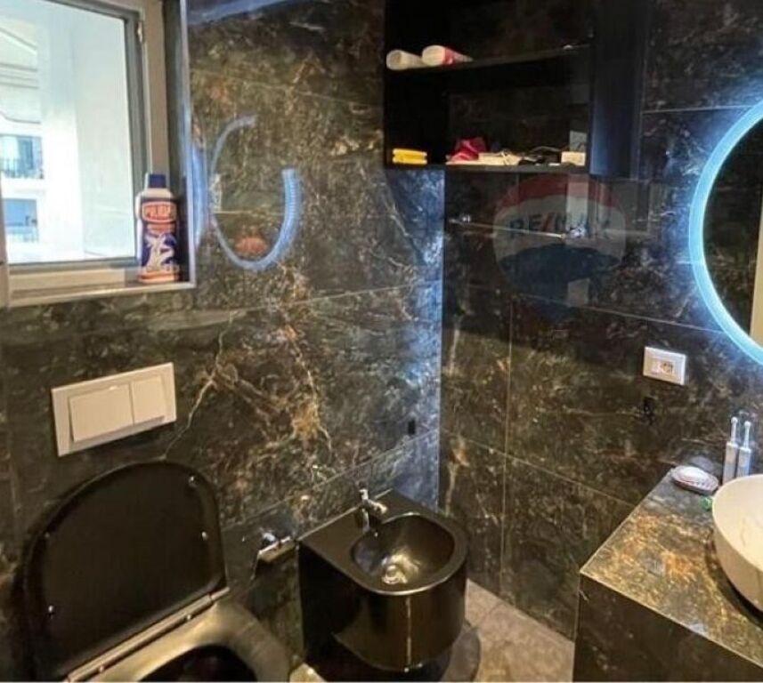 Apartament - Për Qira - Rruga e Kosovarëve, Tiranë
