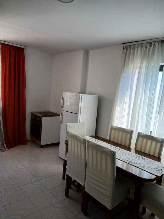 CASA IN AFFITTO - DOPO LA SCUOLA VASIL SHANTO