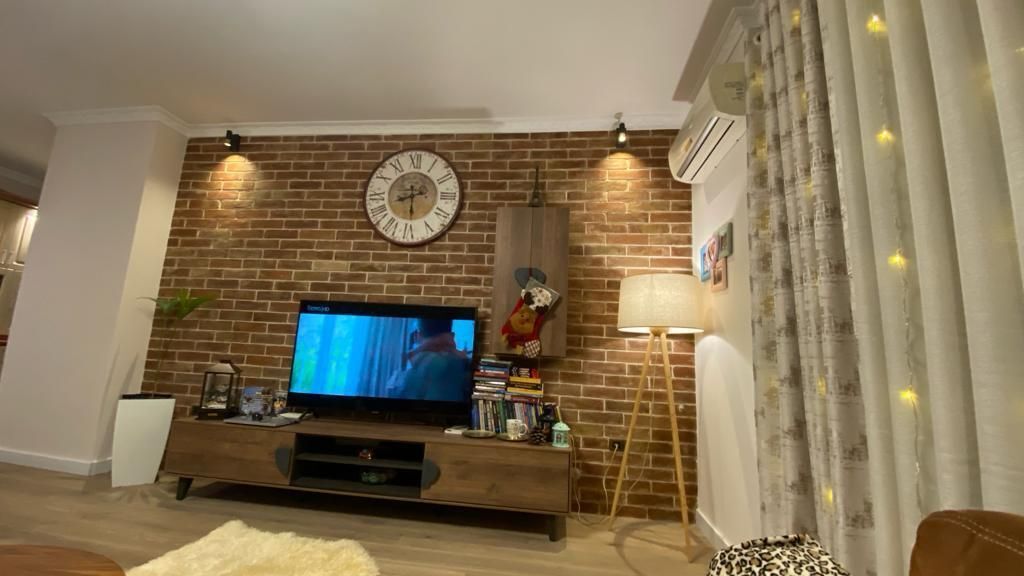 APARTMENT 2+!1, VISION +
