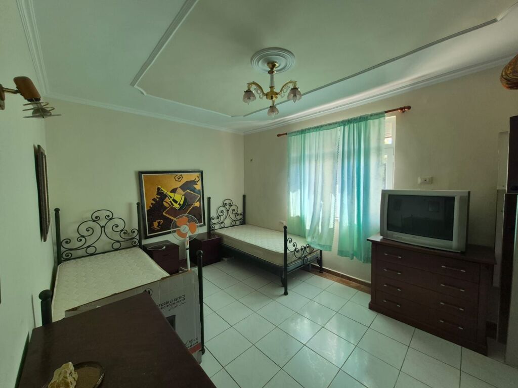 Affittasi Appartamento 1+1+1 Balcone