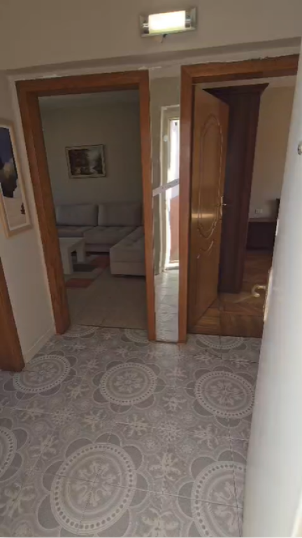 🏡 Appartamento 1+1 in Vendita – Via Muhamet Gjollesha, vicino a Myslym Shyri**