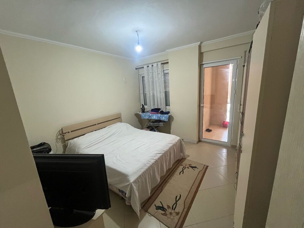 Jepet apartament me qera 2+1