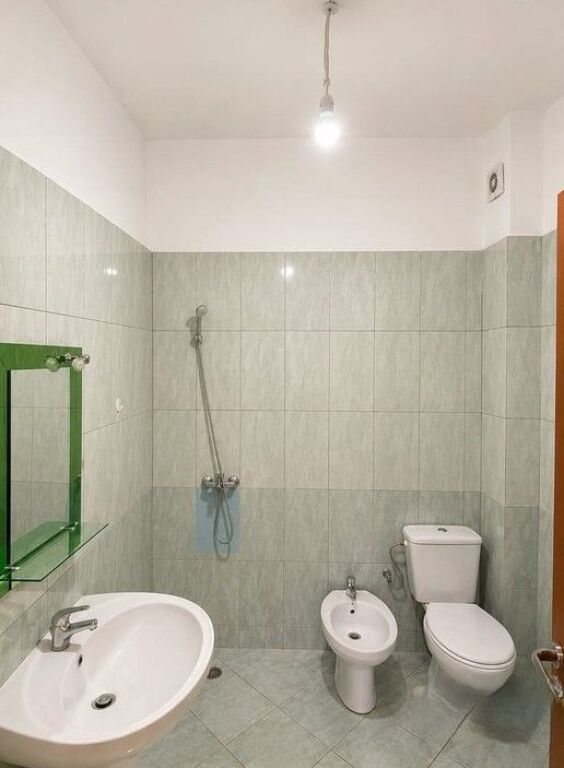 Apartment 1+1 for rent in Yzberisht!