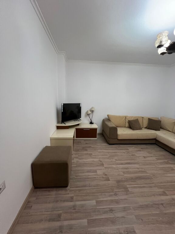 Qera | Apartament 1 + 1 | Skanderbeg Square | 600 €/muaj