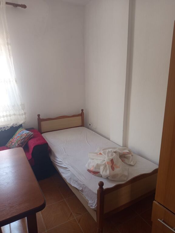 GARSIONERE 30000 LEKE.QYTET STUDENTI