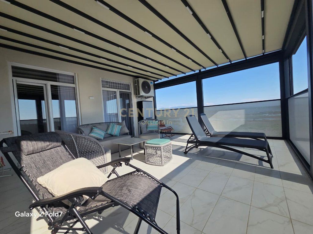 SHITET PENTHOUSE ME PAMJE NGA DETI NË SHËNGJIN 250,000 €