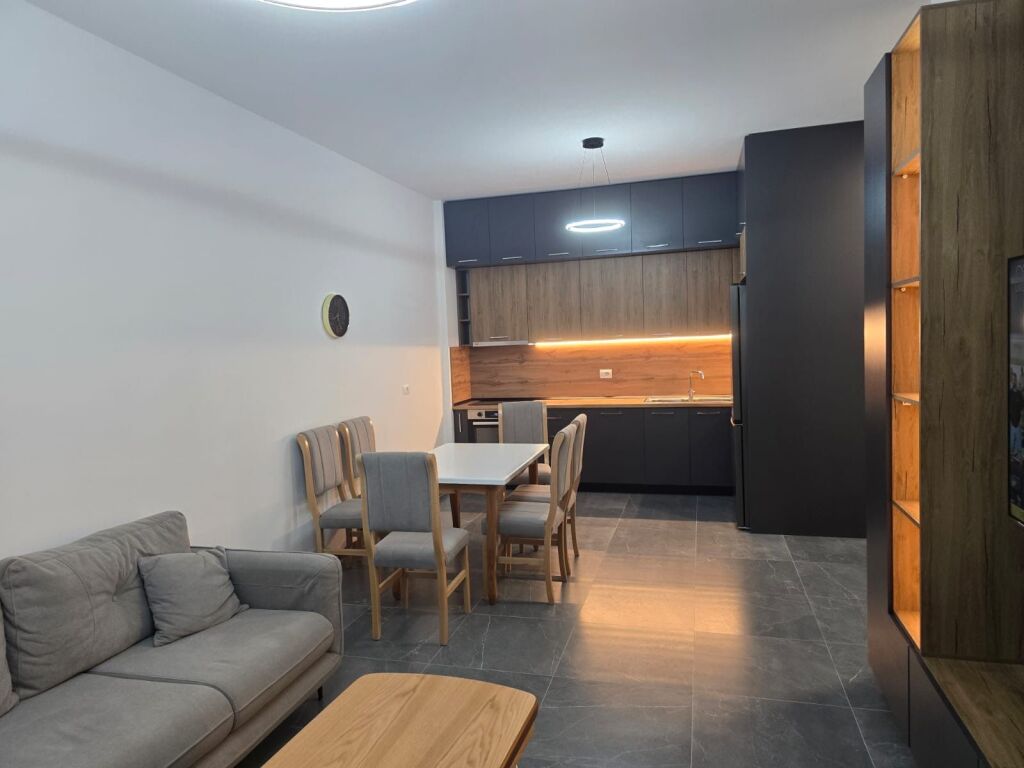 Appartamento in affitto 2+1+posto auto a 5 Maj