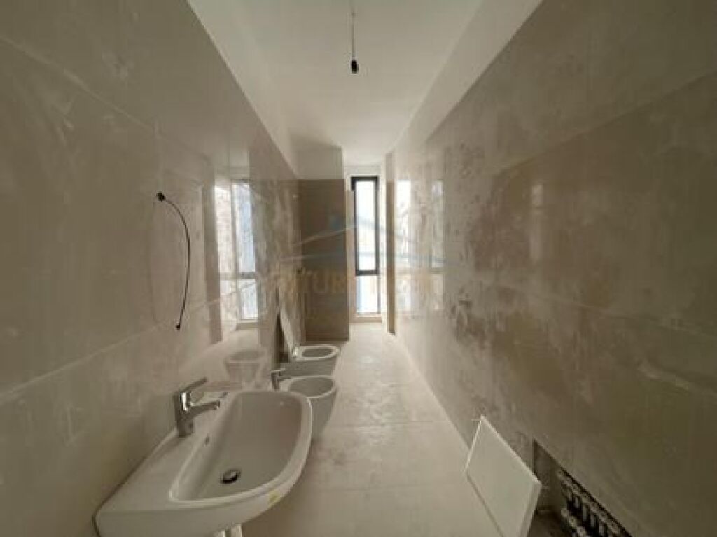 Shitet, Apartament 1+1, Platinum Residence, Bulevardi i Ri, Tiranë