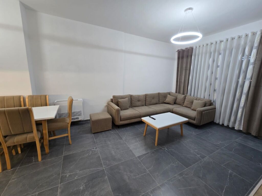 Appartamento 1+1 in affitto a Tirana Uptown, di fronte a Concord Center    ID 5288