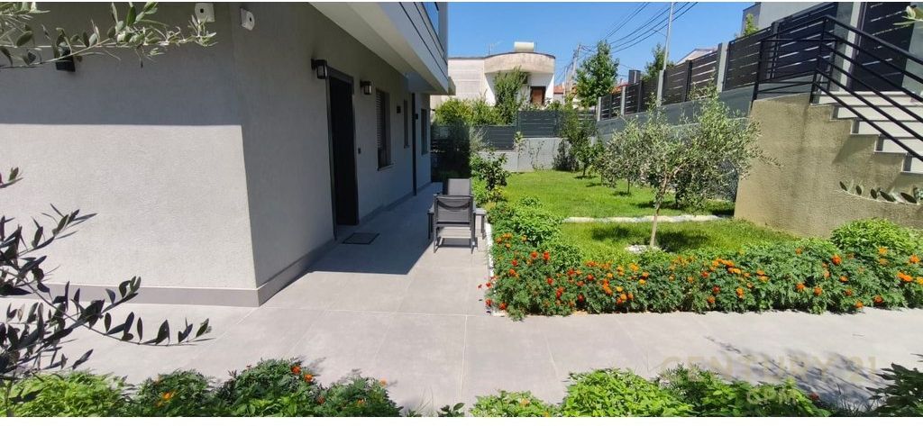 Jepet Me Qira Apartament 1+1 ne zonen Kodra e Priftit