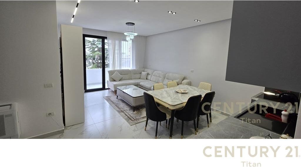 AFFITTASI APPARTAMENTO 3+1+2 IN VIA "DON BOSCO"