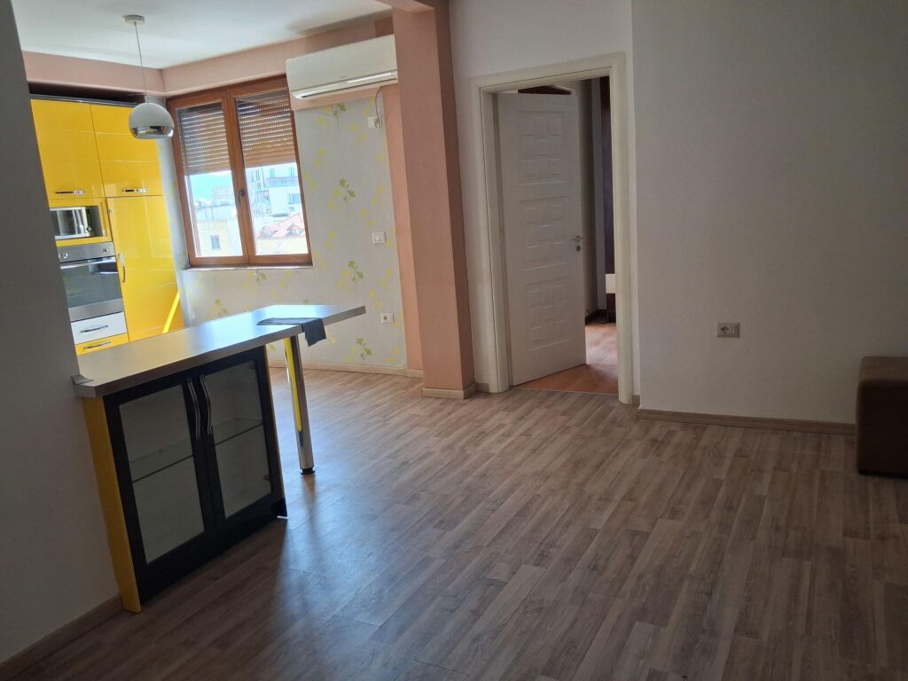 Qera | Apartament 1 + 1 | Skanderbeg Square | 600 €/muaj