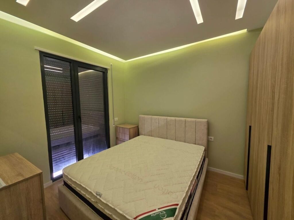 Rent | Apartament 1 + 1 | Rruga 5 Maji | 600 €/month