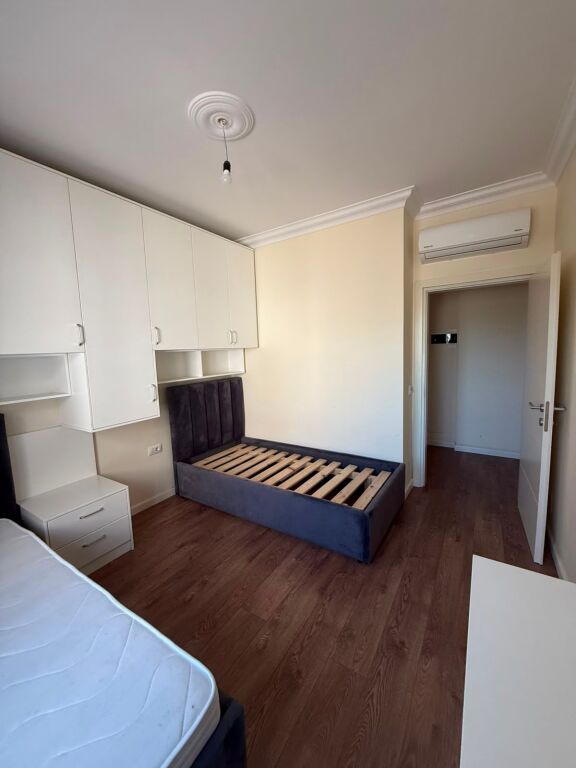 Apartament Modern   3+1 pranë Stadiumit –  Mobilim Cilësor, Pallat i Ri dhe i Mirëadministruar