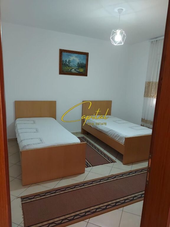 APARTAMENT ME QIRA 2+1 BULEVARDI I RI 50.000 LEKE