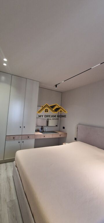 Jepet Me Qera Apartament 1+1 ne plazh Hekurudha