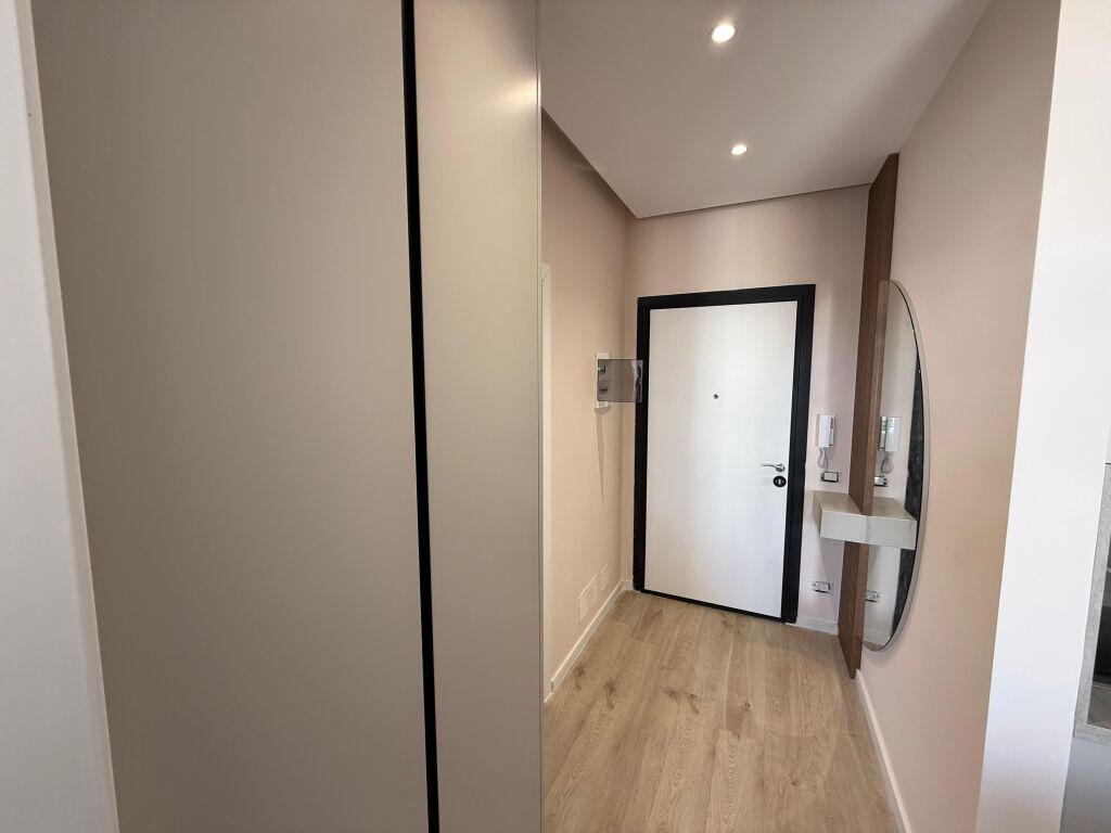 🏡 Appartamento 1+1 in affitto  📍 Posizione: Residenza Golden Tower, Mine Peza, Tirana