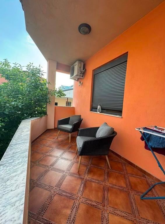 Villa su due piani in affitto a Don Bosko