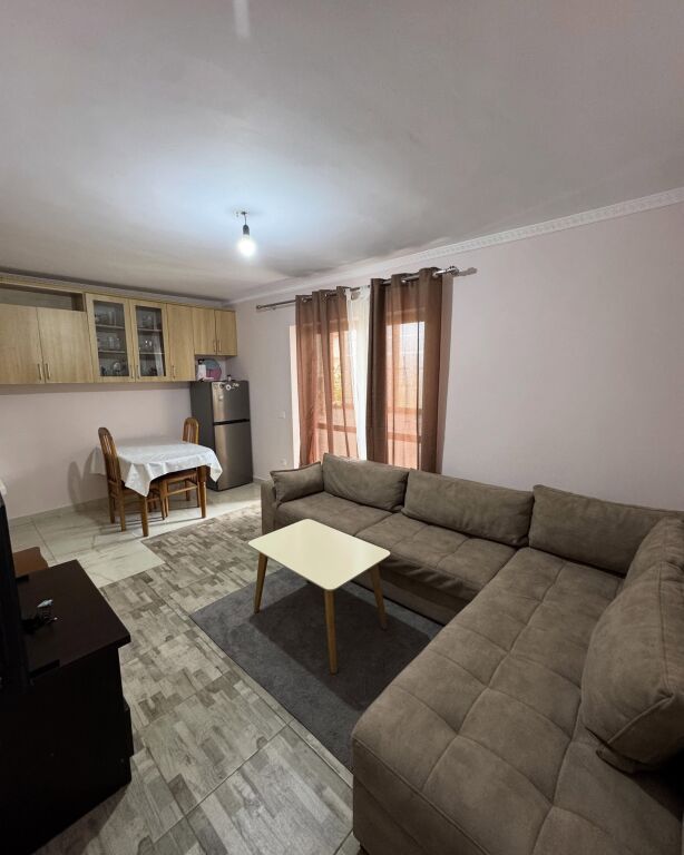 💥Shitet apartament 2+1 prane shetitores Josif Budo,Kavaje💥