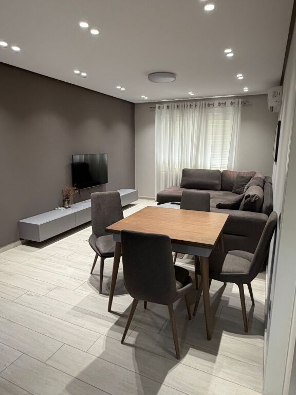 Apartment 2+1 - Center, Çam Market (Albanian Post)