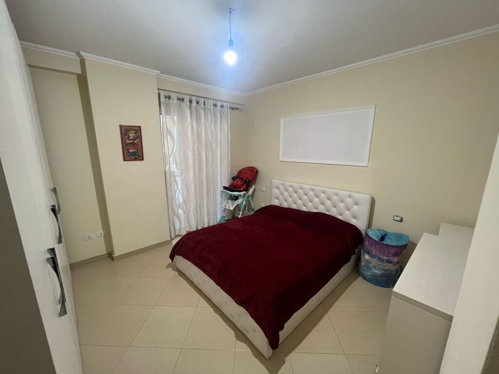 Jepet apartament me qera 2+1