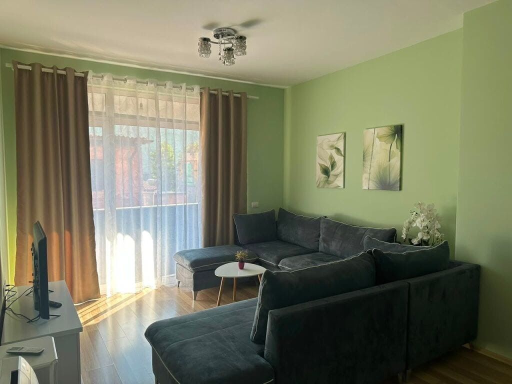 Apartament 1+1 me qira prane Toptanit