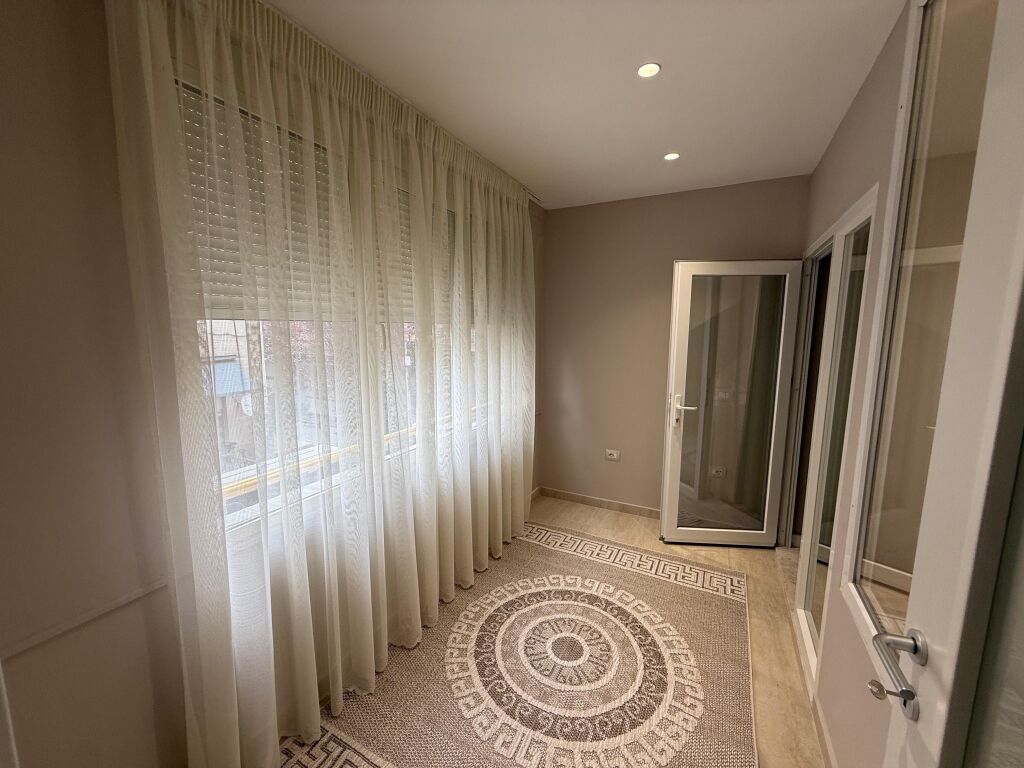 📣 SUPER AFFITTO Appartamento 1+1 con Balcone 📍 Giardino Zoologico, Tirana ✨