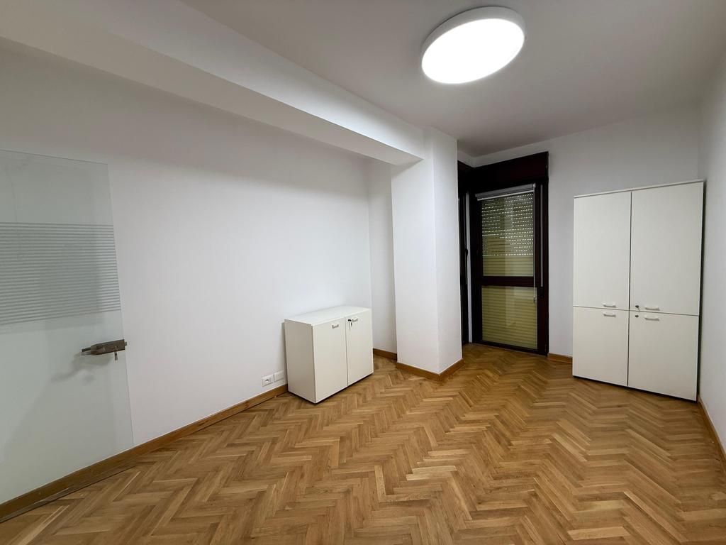 Rent, Business Premises, Center, Tirana.