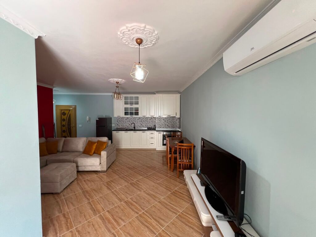 RENT APARTMENT 1+1 BAJRAM CURRI SCHOOL BEACH  330 EURO
