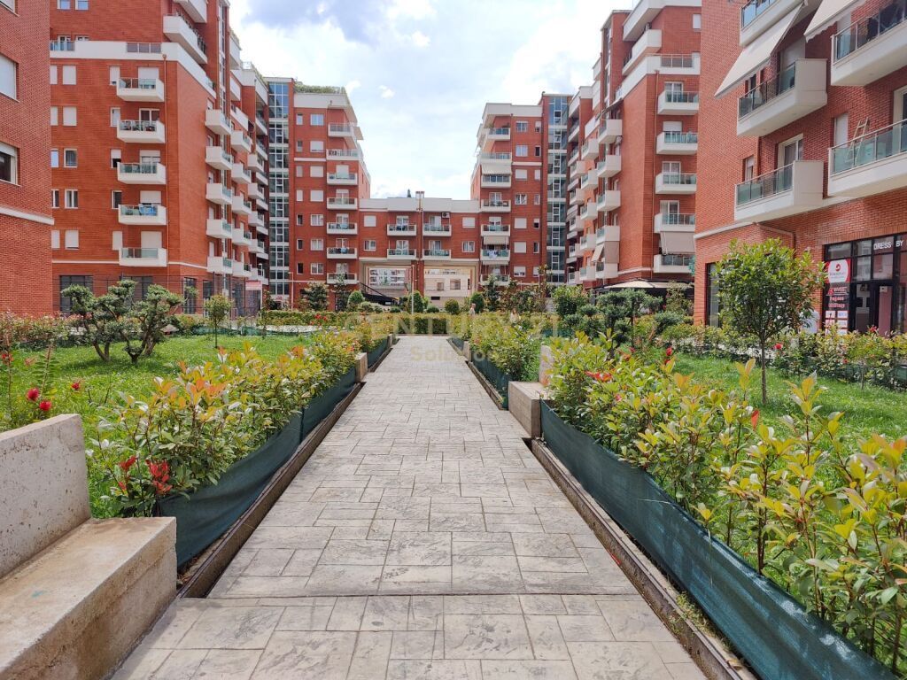 APARTAMENT 1+1 PER QIRA NE UNAZEN E RE,Astir !!