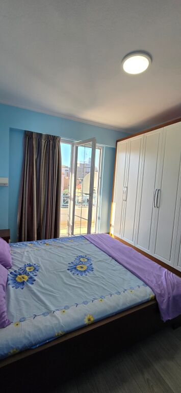 APARTAMENT 2+1, JEPET EDHE PER ARBNB!