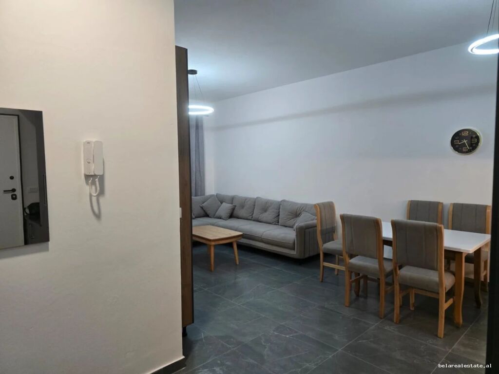 Appartamento In Affitto 2+1+ Posto Auto A 5 Maji (ID B2202021) Tirana.