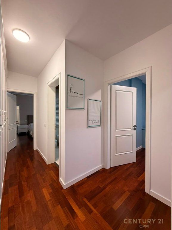 JEPET ME QIRA APARTAMENT 3+1+ GARAZH TEK AMBASADA AMERIKANE!