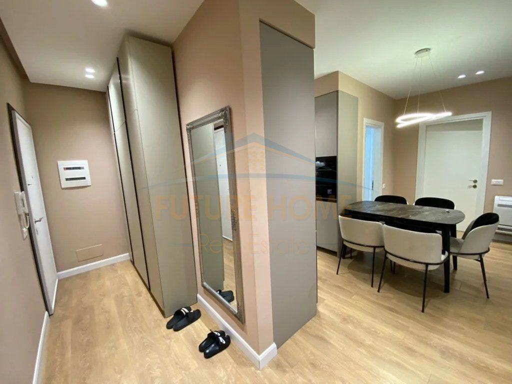 Qera, Apartament 2+1+2, Rruga e Dibrës, Hotel Melia  Tiranë.