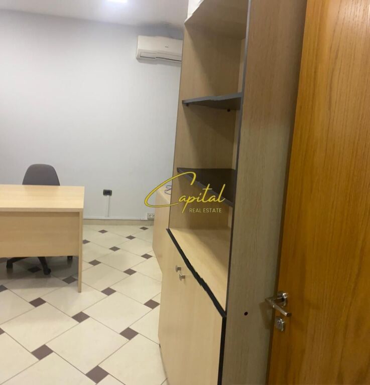 LOCALE COMMERCIALE IN AFFITTO 110 M2 EX BLOCCO 100.000 LEKE