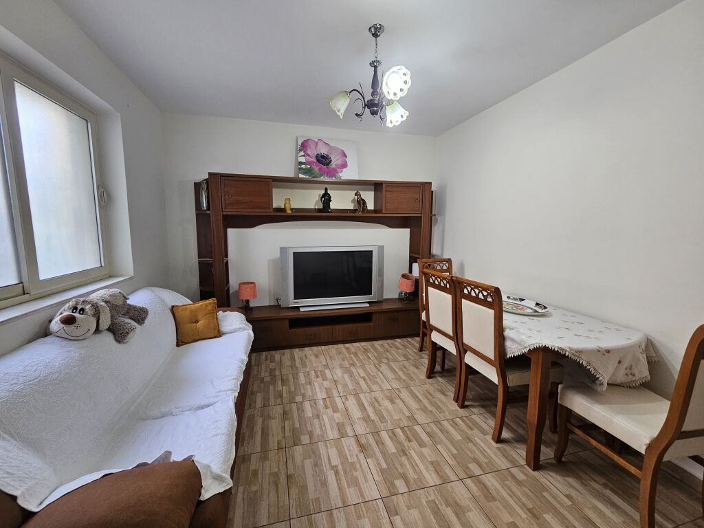 Affittasi Appartamento 2+1+1 con Balcone