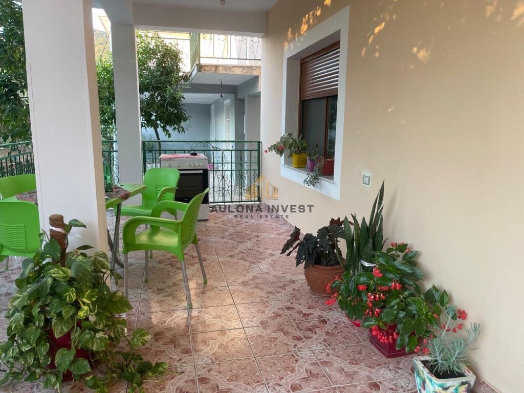 AFFITTASI A LUNGO TERMINE, PRIMO PIANO DI UNA CASA VICINO AL MARE - VLORA