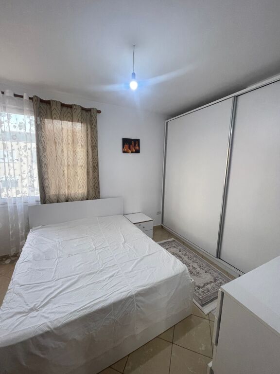 Appartamento 1+1 in affitto ad Astir 40000 lek al mese