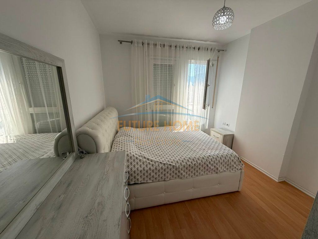 Rent, Apartment 2+1+2, 5 Maji Street, Tirana