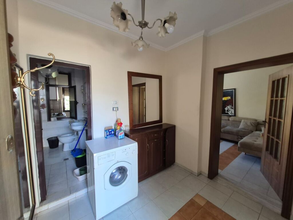 Affittasi Appartamento 1+1+1 Balcone