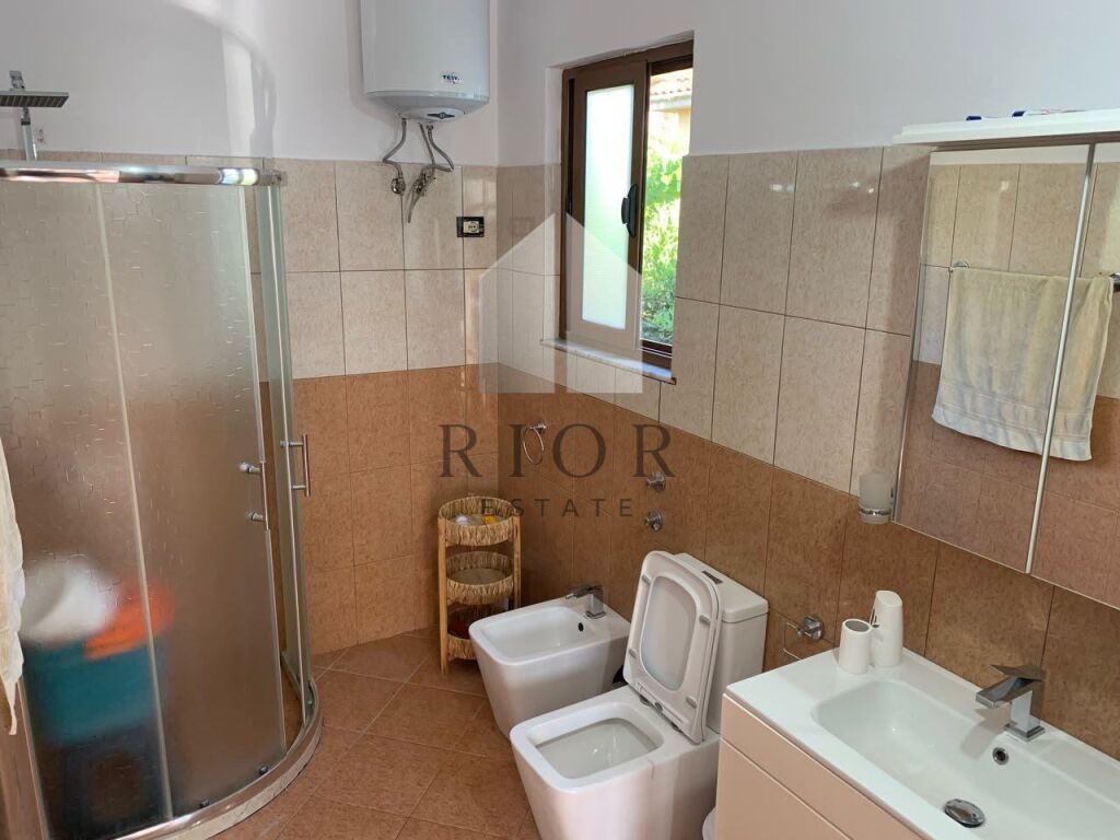 Affitto | Appartamento 2 + 1 | Via Siri Kodra | 500 €/Mese