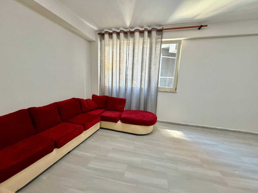 Apartment 1+1 for rent in Shkoze